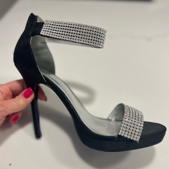 I. Miller - Special Occasion High Heel Sandal - Picture 1 of 9